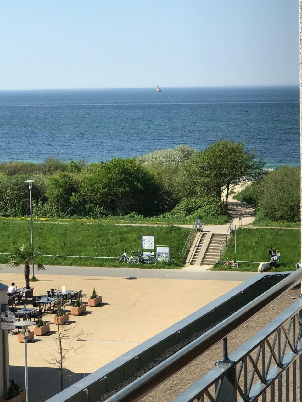 Aparthotel Waterkant Suites Бёргеренде-Ретвиш Экстерьер фото