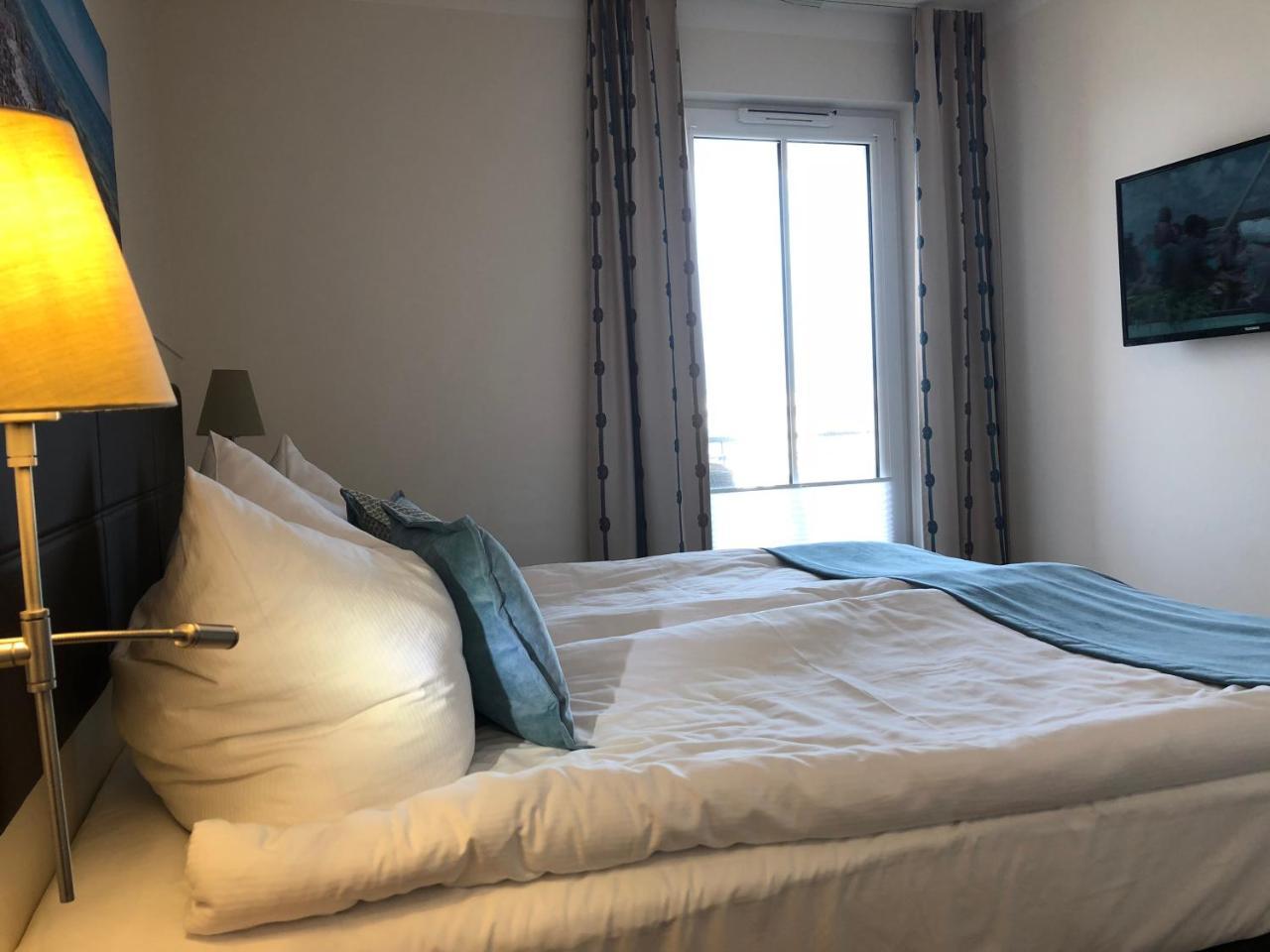 Aparthotel Waterkant Suites Бёргеренде-Ретвиш Экстерьер фото