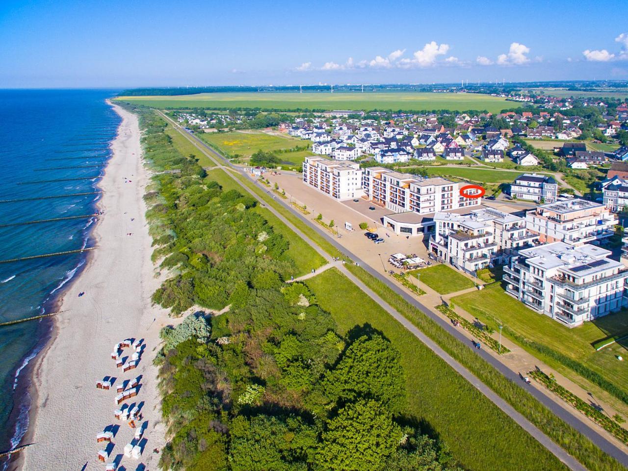 Aparthotel Waterkant Suites Бёргеренде-Ретвиш Экстерьер фото