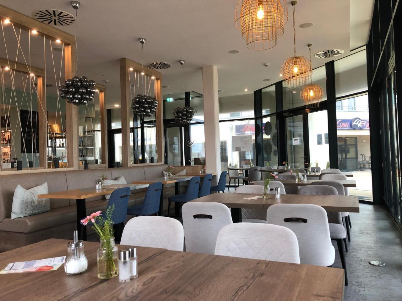 Aparthotel Waterkant Suites Бёргеренде-Ретвиш Экстерьер фото